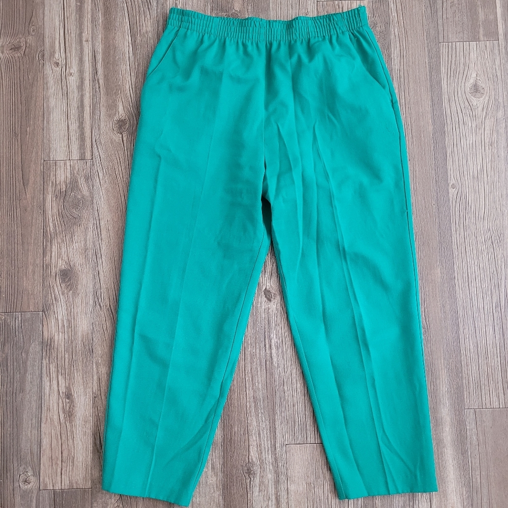 Plus size vintage wide leg green pants